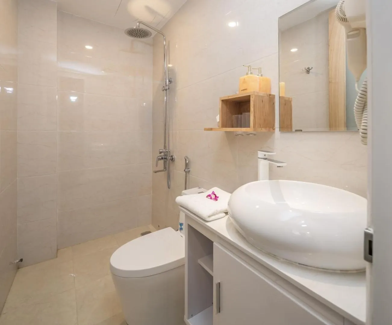 ****  Dn Beach Hotel Da Nang Vietnam